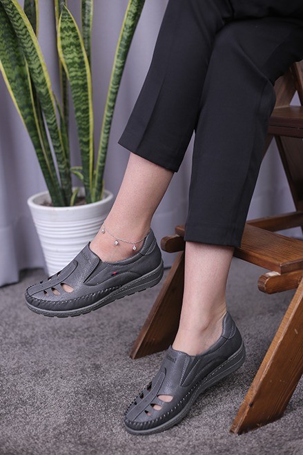 کفش زنانه فیدل