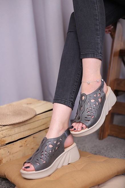 کفش صندل زنانه پلاک صدف