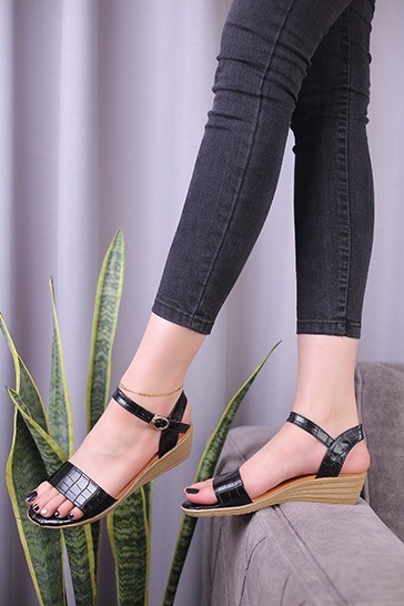 کفش صندل زنانه سورنا کد4100/1