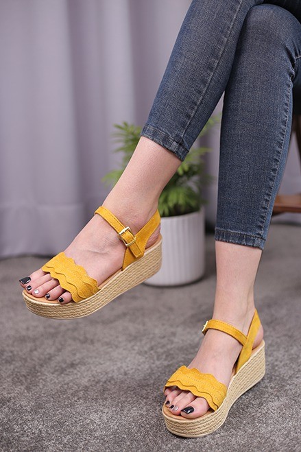 کفش صندل زنانه رکابدار چیچک