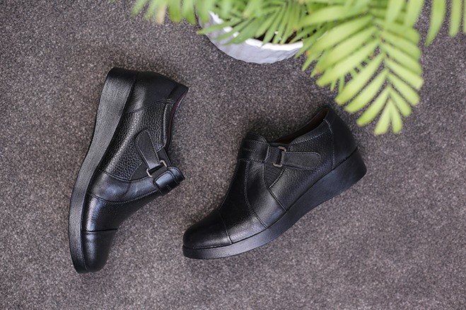 کفش چرم زنانه تونلی بتا