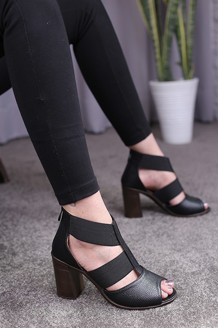 کفش زنانه پاشنه دار سالی