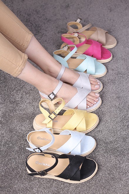 کفش صندل زنانه نازیلا کد22002