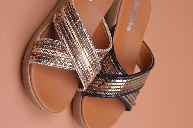 کفش صندل روفرشی زنانه پولکی کد1900/1