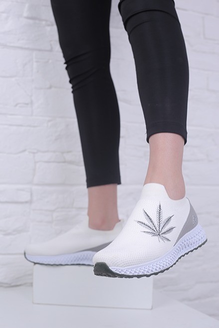 کفش اسپرت زنانه جوآنا