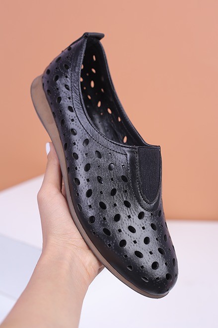 کفش چرم کالج زنانه بیزی