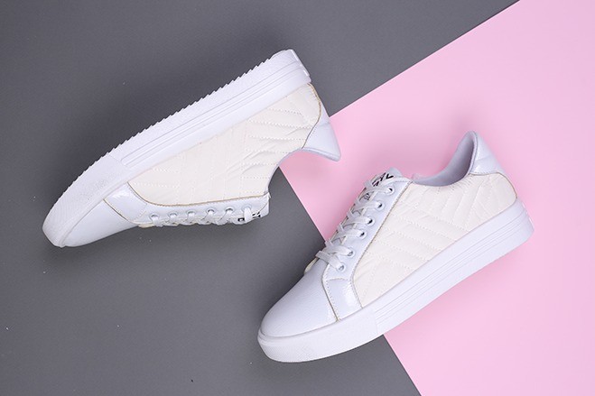 کفش اسپرت زنانه شنل دوزی