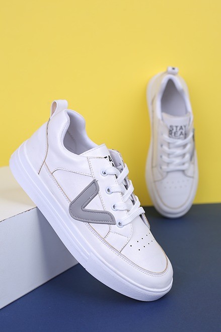 کفش اسپرت زنانه مدلV بندی