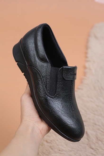 کفش پرسنلی زنانه کلارک پلاریس