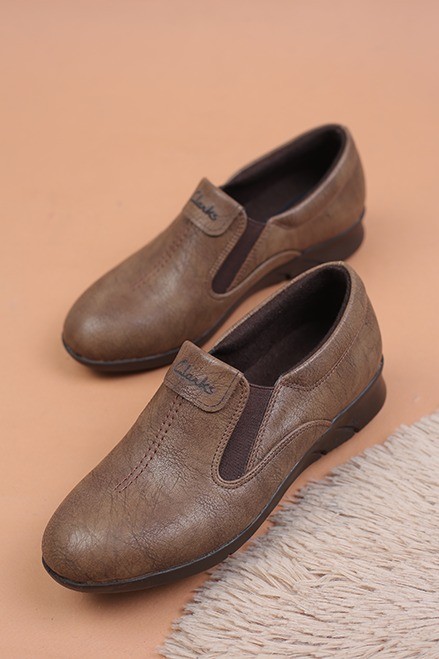 کفش پرسنلی زنانه کلارک پلاریس