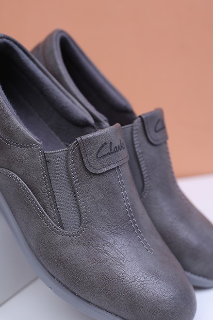 کفش پرسنلی زنانه کلارک پلاریس