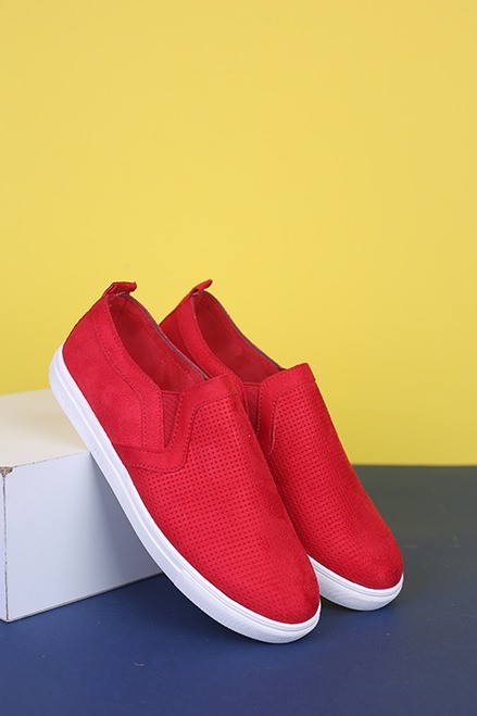 کفش اسپرت زنانه سوزنی سوئیت