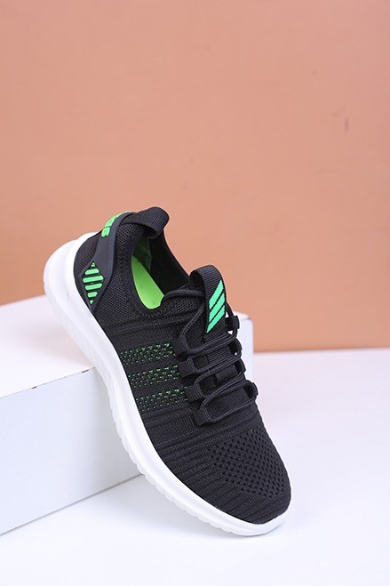 کفش اسپرت زنانه کش بافت آدیداس