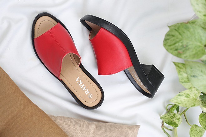 کفش صندل روفرشی زنانه چرمی کد20