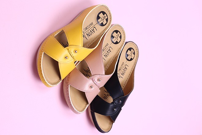 کفش صندل روفرشی زنانه چرمی کدL12