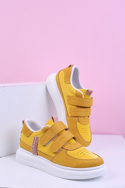 کفش اسپرت زنانه دو چسب