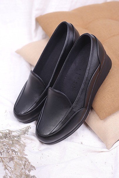 کفش پرسنلی زنانه پاور