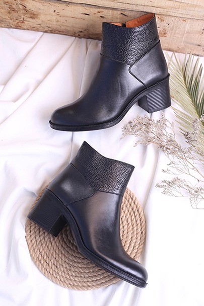 کفش نیم بوت چرم زنانه بوفالو2001