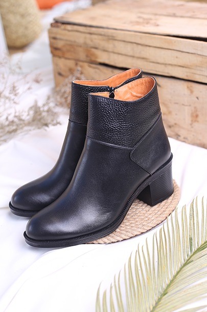 کفش نیم بوت چرم زنانه بوفالو2001