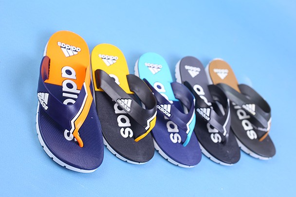 صندل راحتی مردانه انگشتی آدیداس پلاس