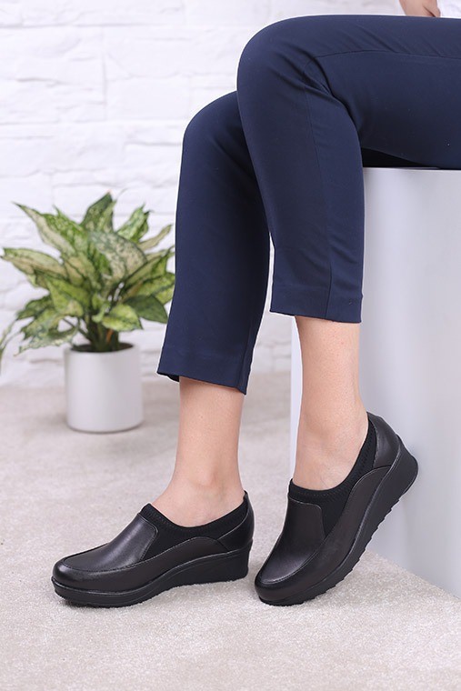 کفش پرسنلی زنانه پنگوئن