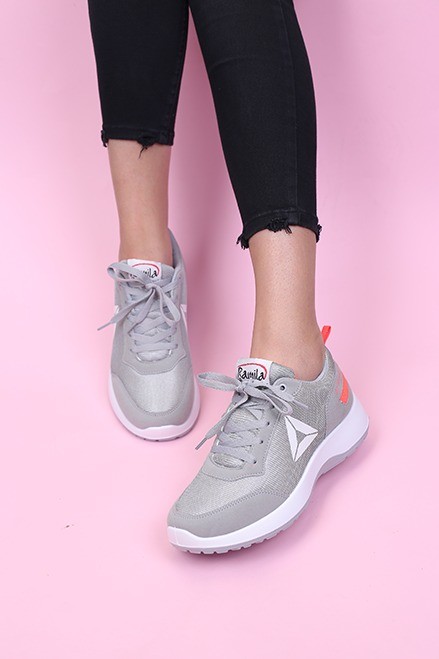 کفش اسپرت زنانه ریبوک رامیلا