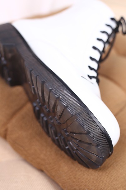 نیم بوت ورنی زنانه بالن