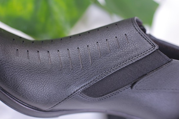 نیم بوت زنانه چرمی دارا لیزری