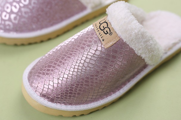 پاپوش زنانه UGG