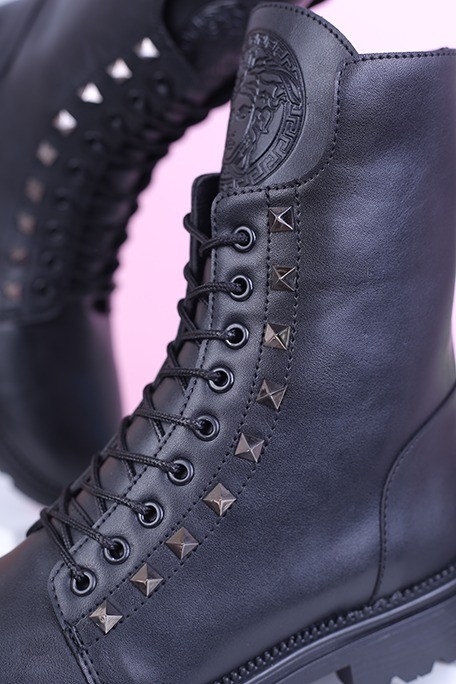 بوت زنانه ورساچه