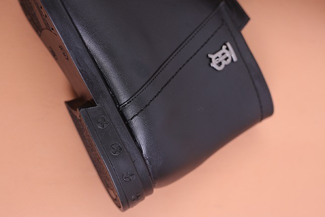 نیم بوت زنانه BT