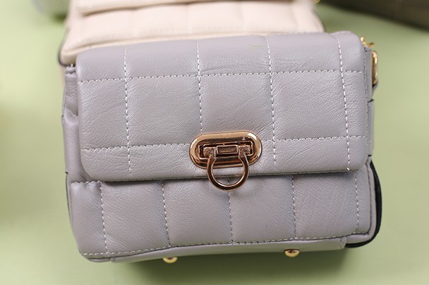 کیف دوشی زنانه کد 705