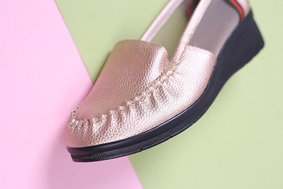 کفش کالج زنانه لودوشکا