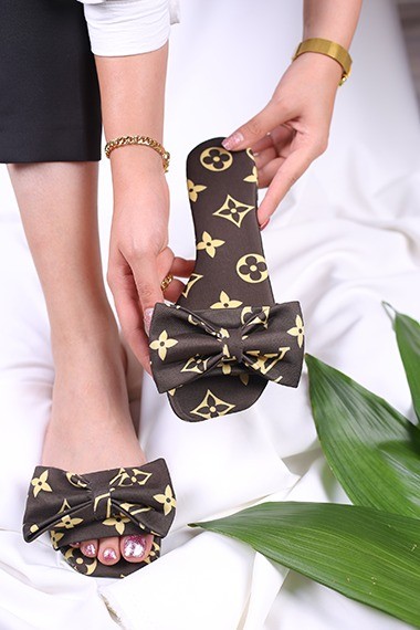 کفش صندل روفرشی زنانه پاپیونی LV