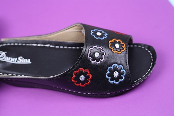 کفش صندل زنانه روفرشی گل ریز