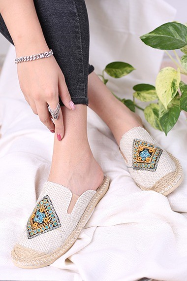 کفش صندل زنانه تابستانی خشتی نارنجی بزرگ