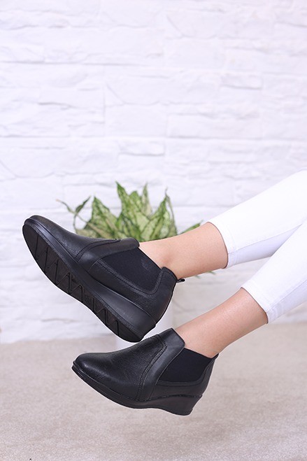 نیم بوت زنانه شاینا