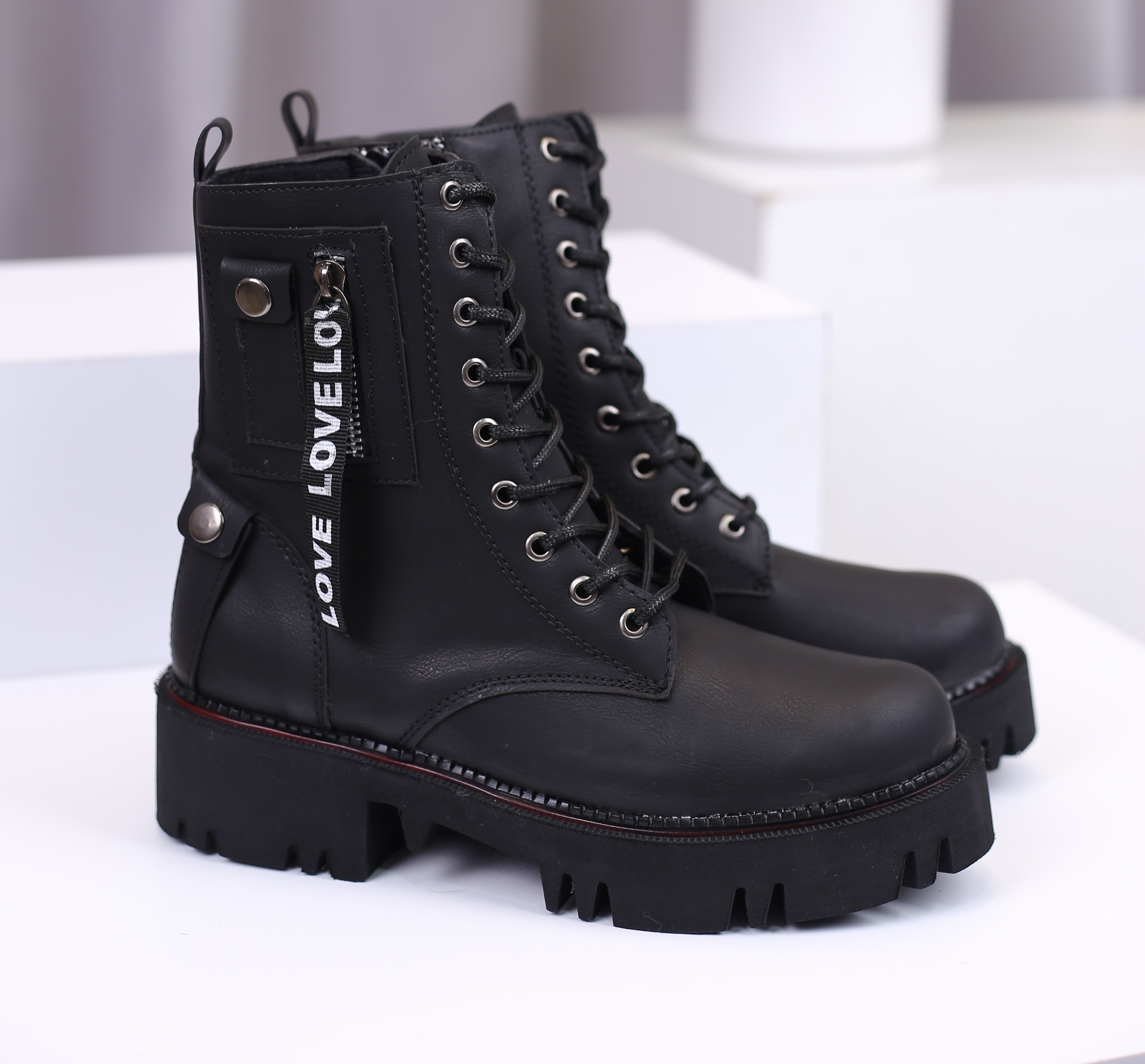 نیم بوت زنانه زیپی