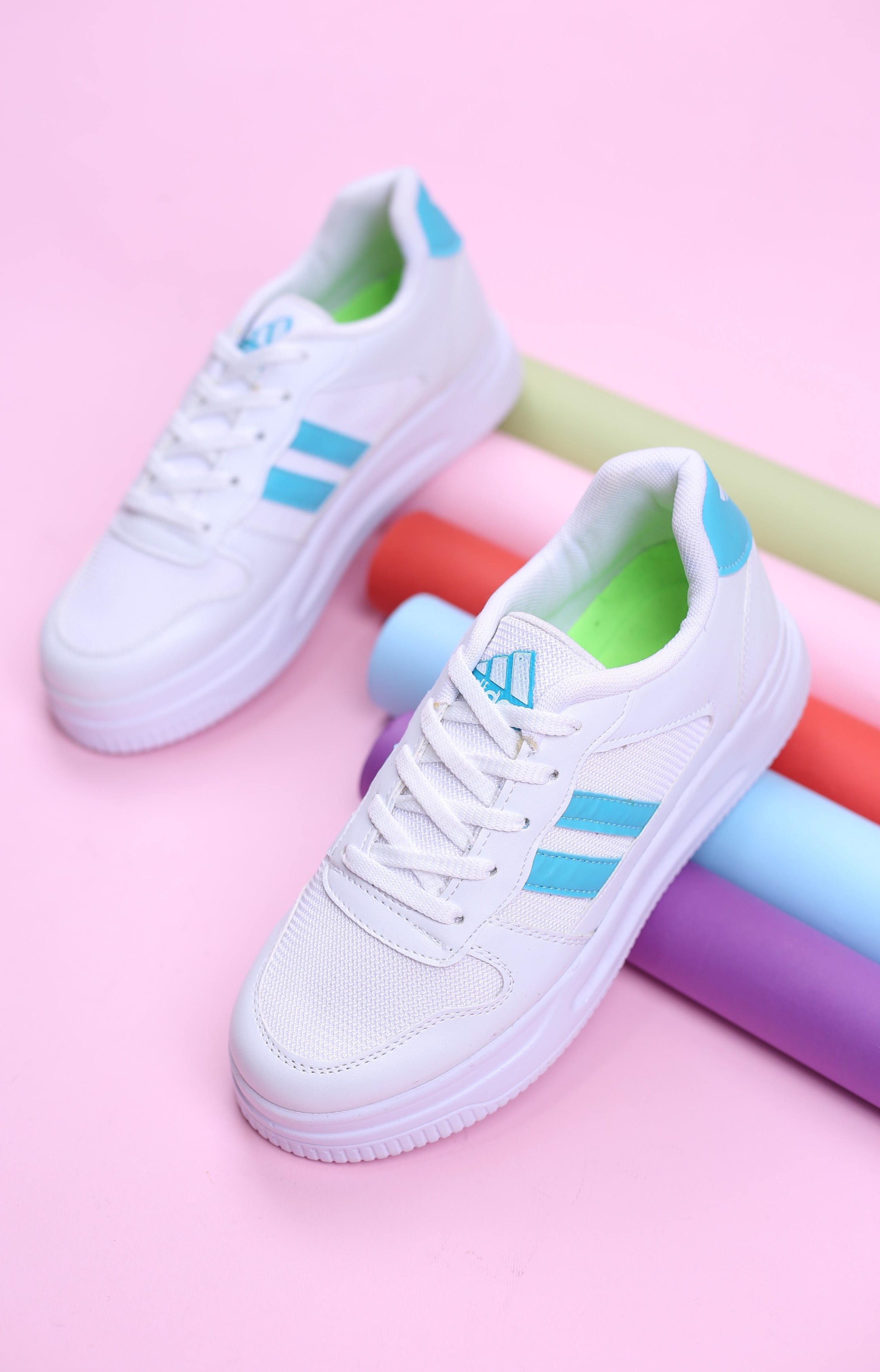 کفش اسپرت زنانه آدیداس دوخط 2021