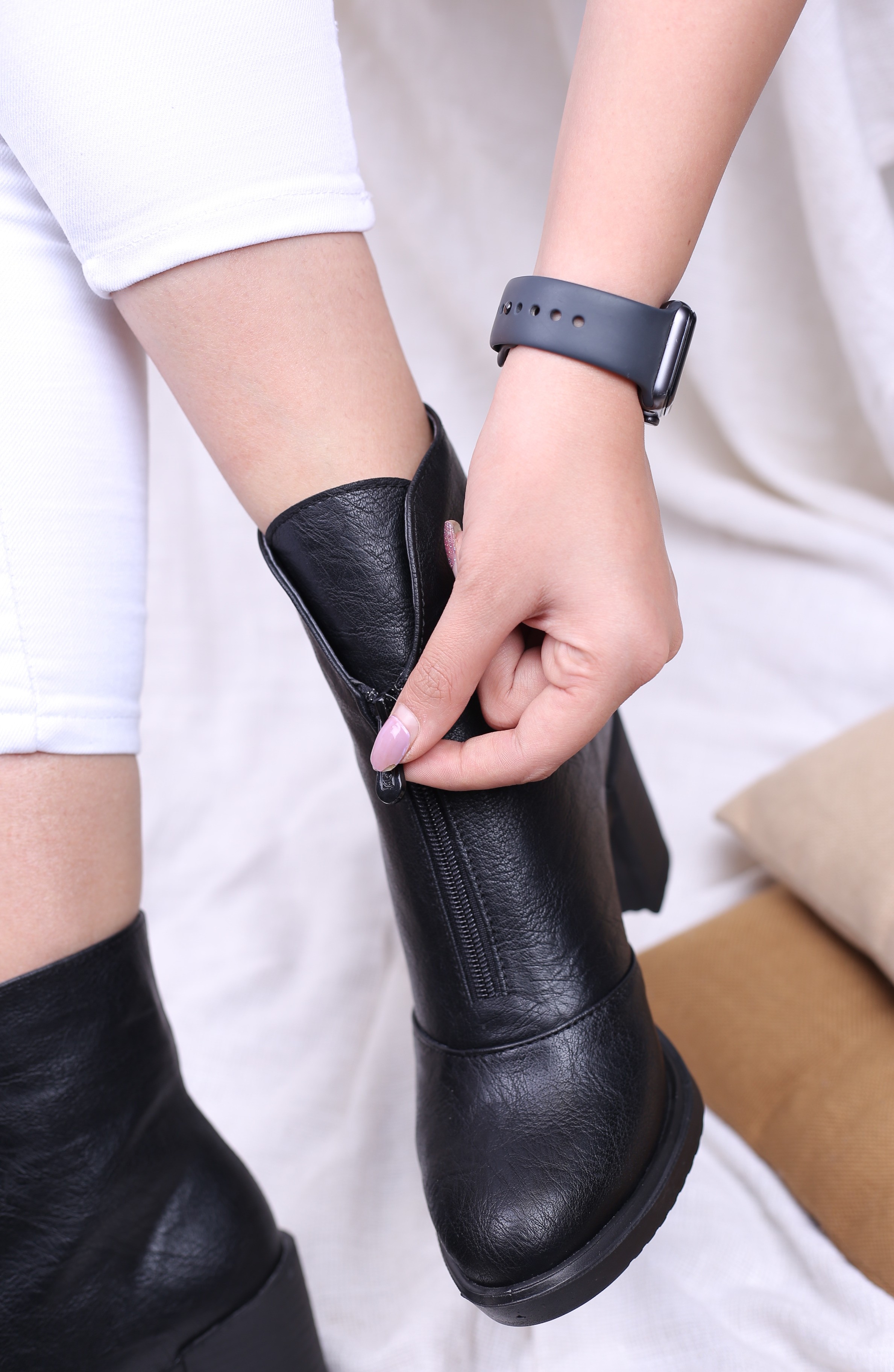 نیم بوت زنانه جلو زیپ