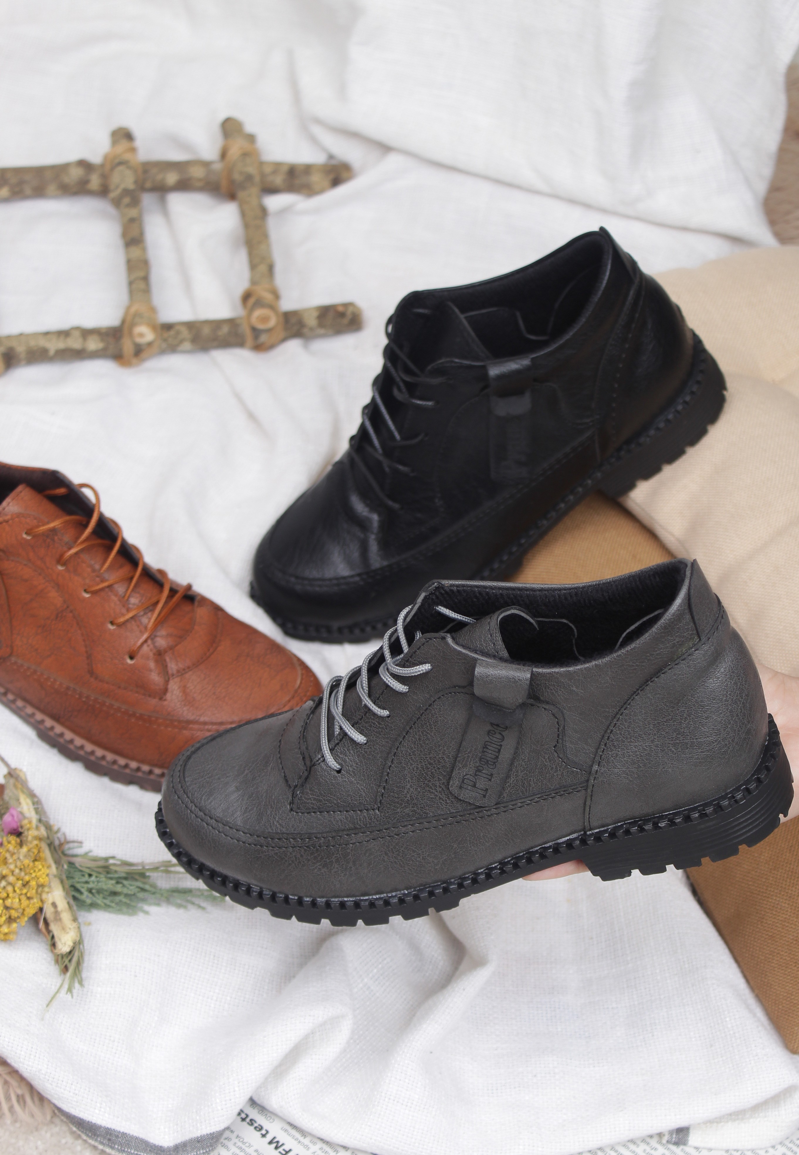 نیم بوت زنانه ساعتی