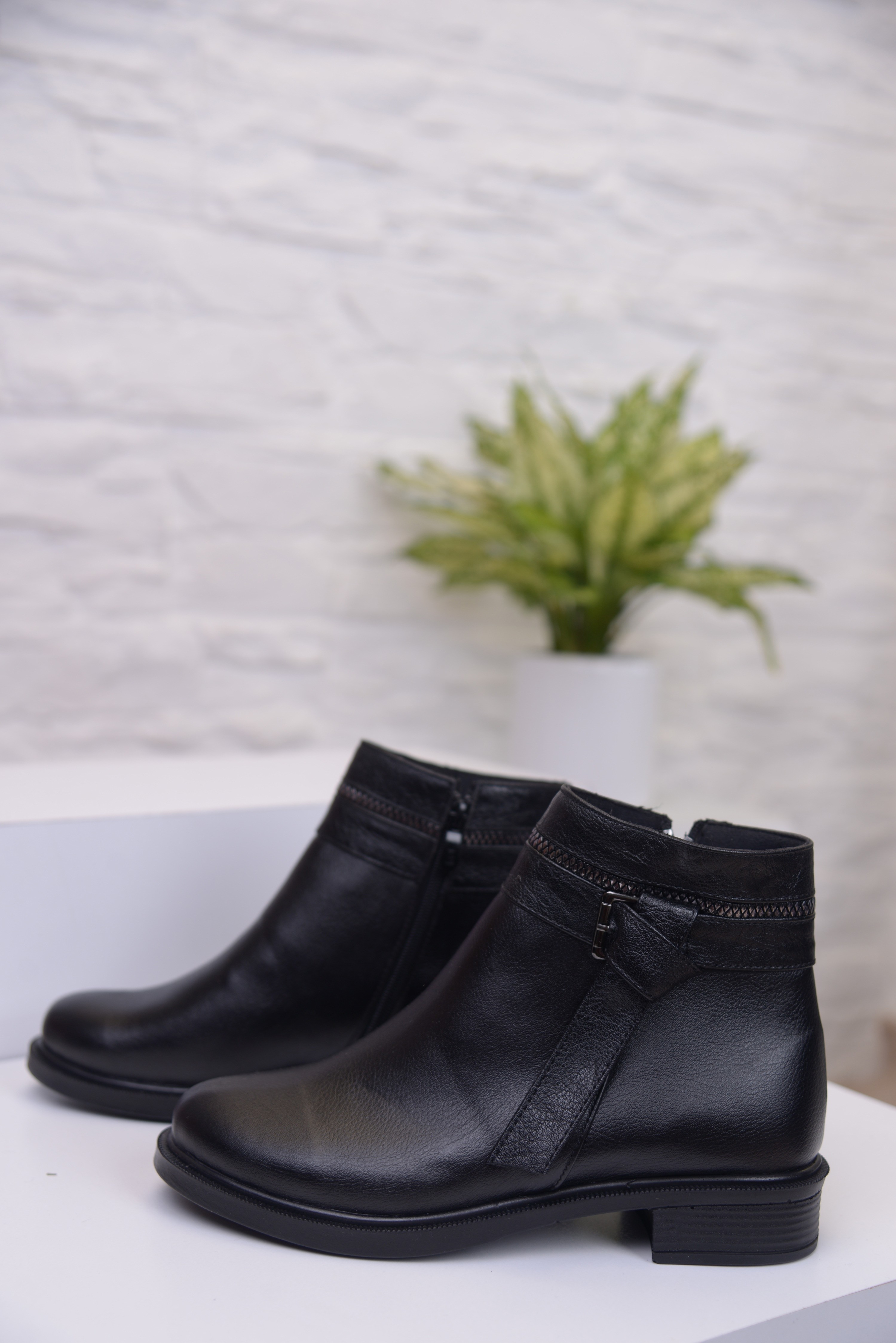 نیم بوت زنانه کرواتی