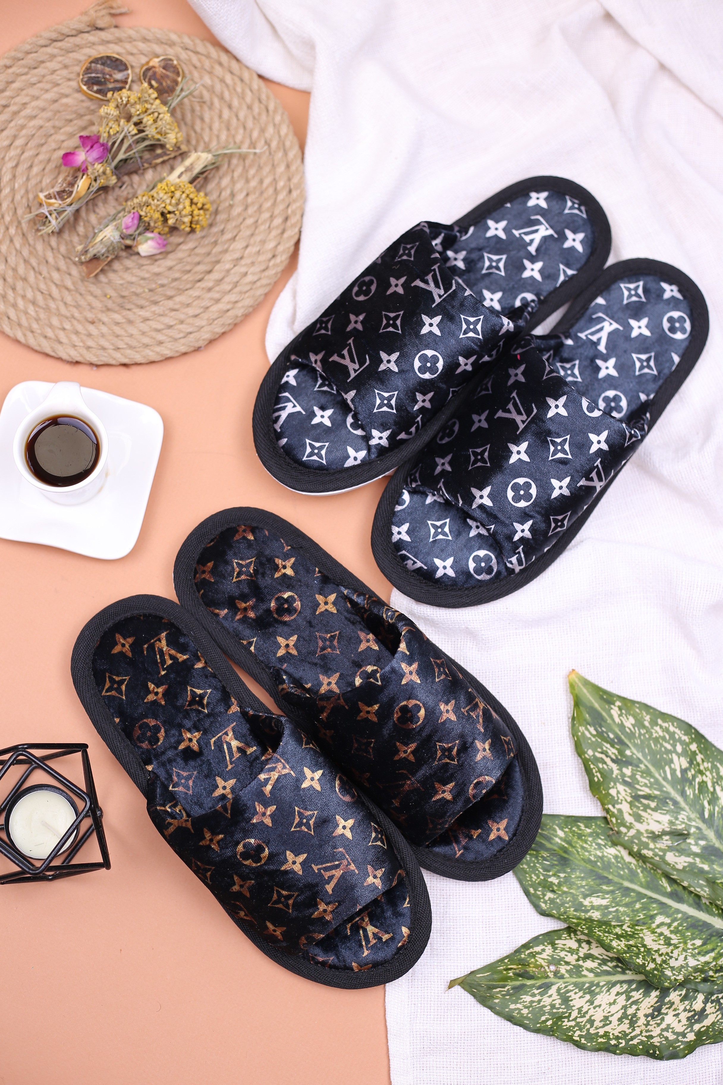 پاپوش زنانه نیکتا مدل LV کد 25 - 11000