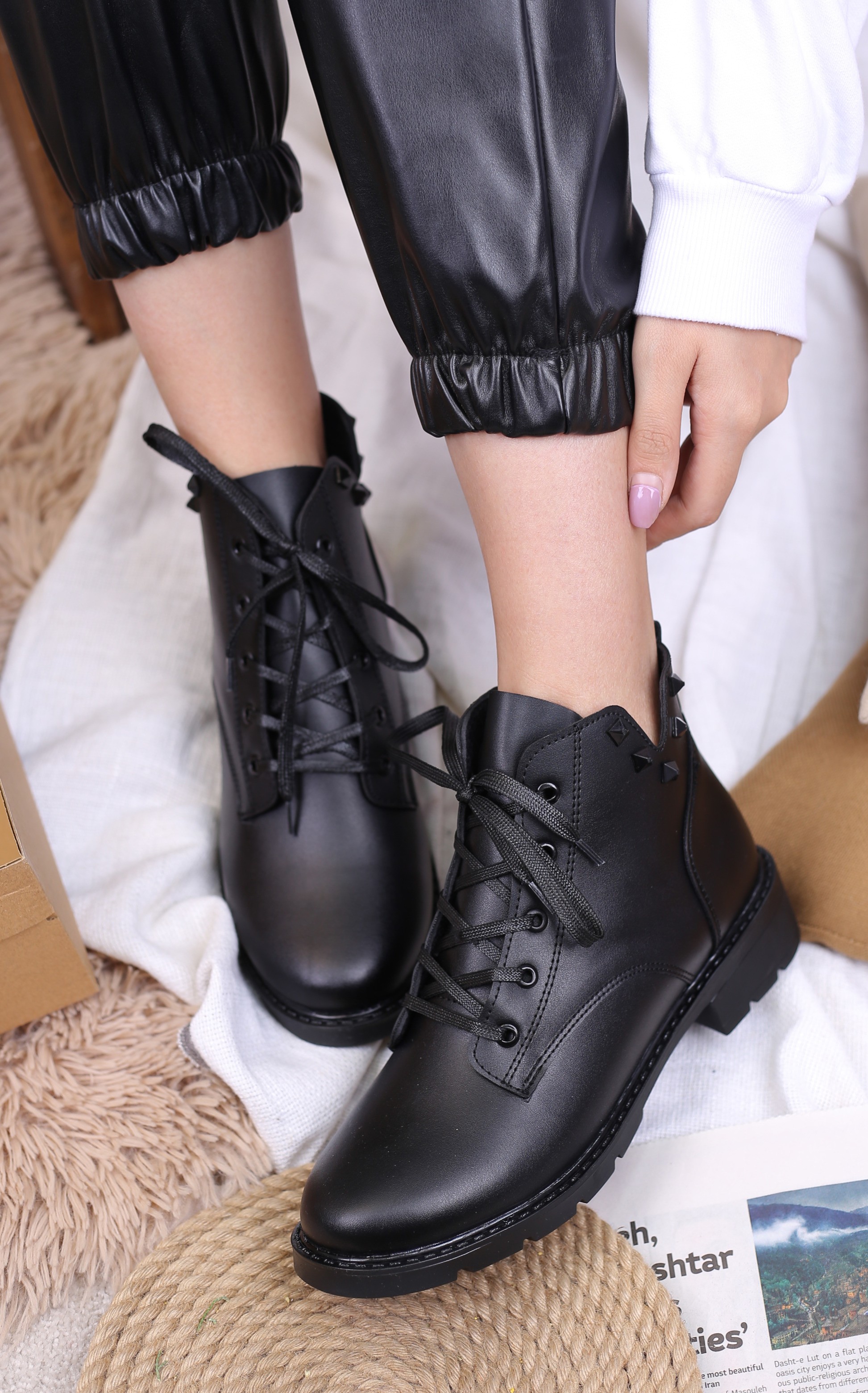 نیم بوت زنانه هرمی 176