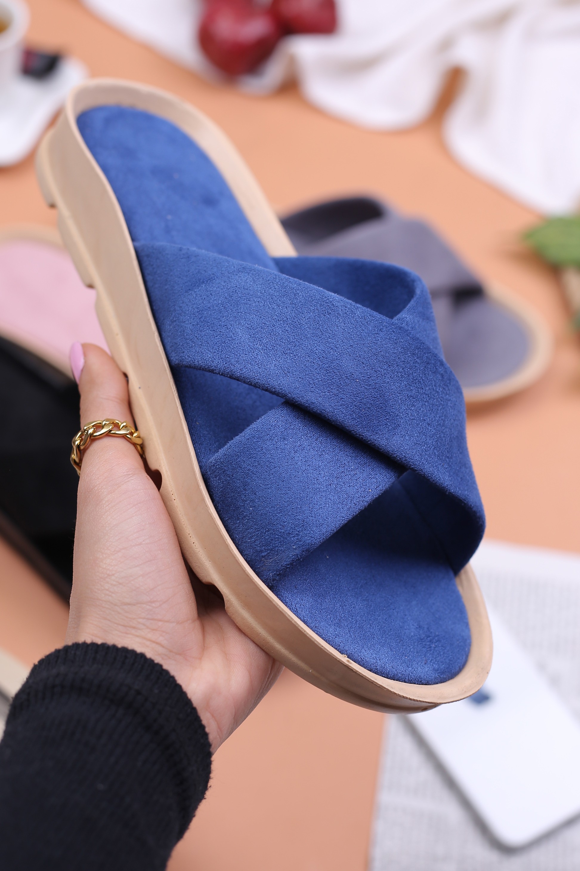 کفش صندل زنانه روفرشی ضربدری