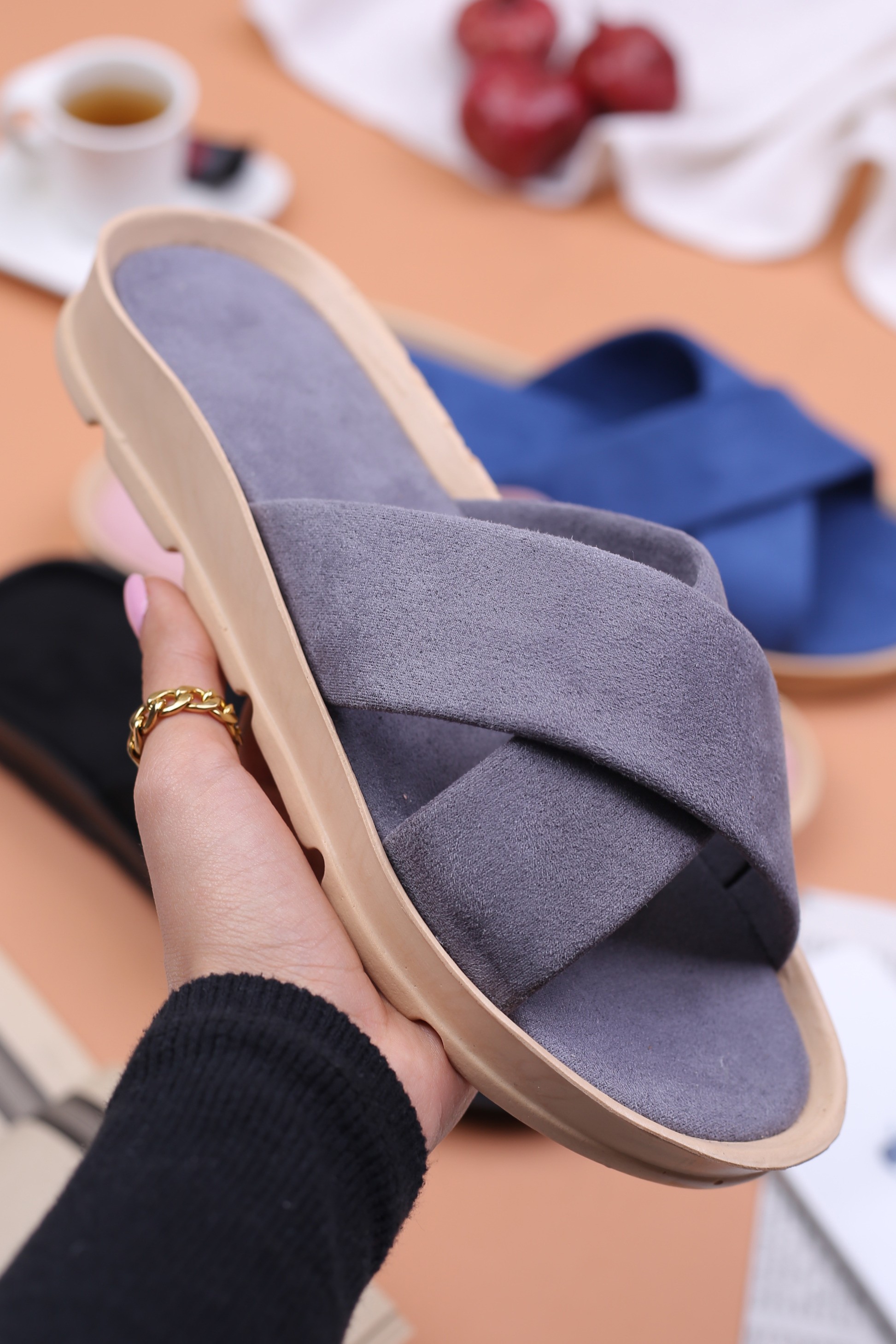 کفش صندل زنانه روفرشی ضربدری