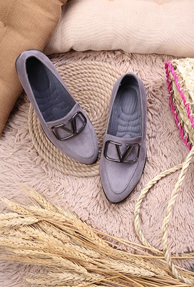 کفش کالج زنانه Lv بیتا