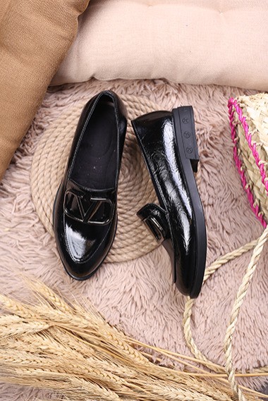 کفش کالج زنانه Lv بیتا