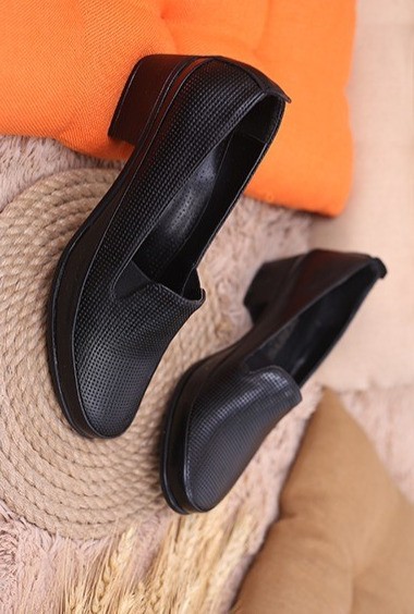 کفش پرسنلی زنانه سوزنی