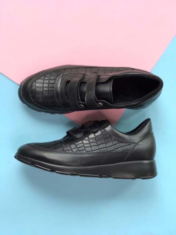 کفش اسپرت زنانه هوتیک دوچسب طرح سنگی